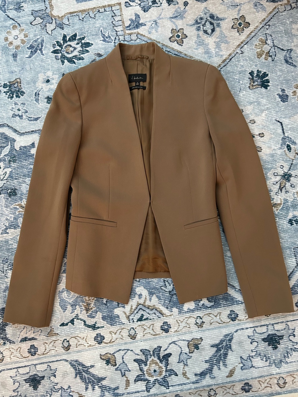 Aritzia Babaton Blazer